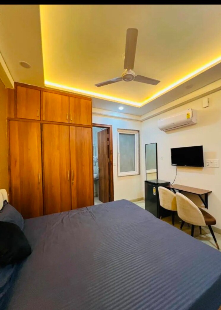 Bedroom, saket Studio 350 Sq.Ft. Builder Floor In Saket Delhi 9098492