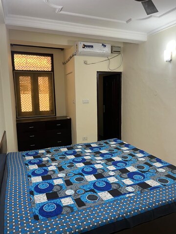 Bedroom in 2 BHK Builder Floor at DLF Pink Town House, Dlf City Phase 3 – for Rent