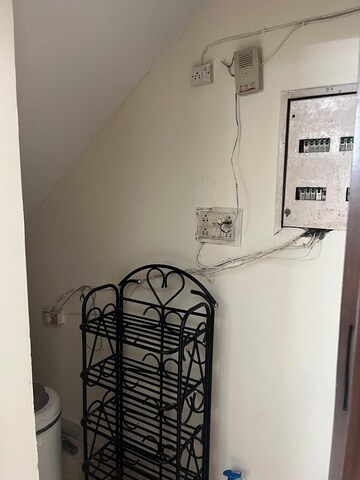 Furnished Amenities in 2 BHK Builder Floor at DLF Pink Town House, Dlf City Phase 3 – for Rent
