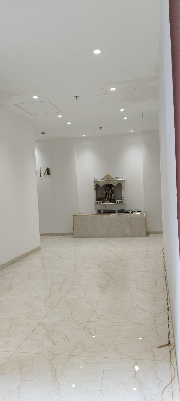 Room, lower parel west 1 Bedroom 380 Sq.Ft. Apartment In Lower Parel West Mumbai 9098537