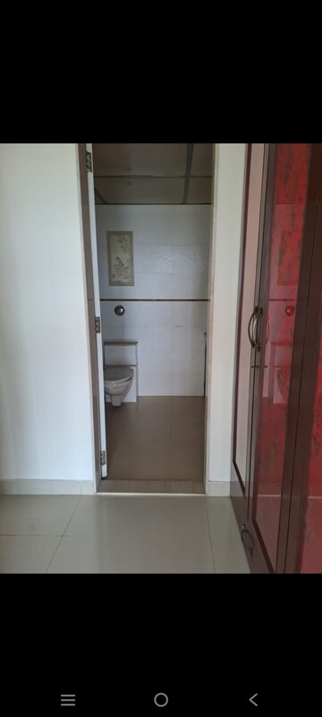 Room in 3 BHK Apartment at Chandra Hans Apartment, Juhu – for Rent
