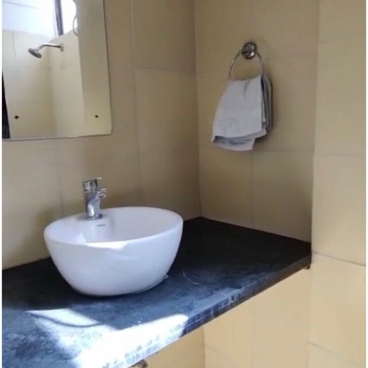 Bathroom, lajpat nagar ii 2 Bedroom 900 Sq.Ft. Builder Floor In Lajpat Nagar ii Delhi 9098598