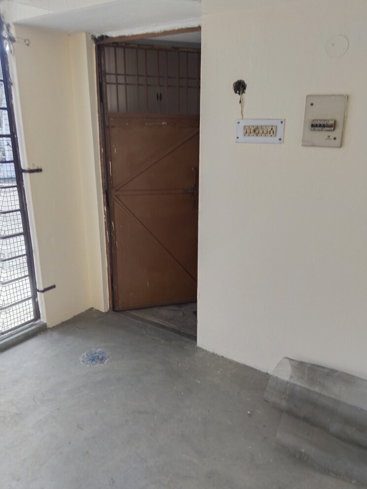 Room, gomti nagar 1 RK 500 Sq.Ft. Builder Floor In Gomti Nagar Lucknow 9098587