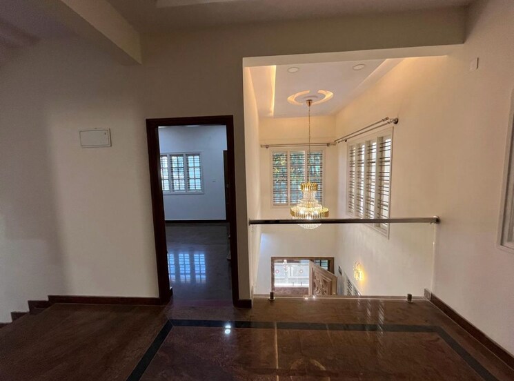 Room, sahakara nagar 6 Bedroom 1200 Sq.Ft. Independent House In Sahakara Nagar Bangalore 9098588