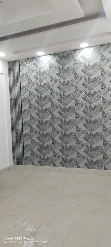 Bathroom in 3 BHK Builder Floor at Govindpuri – for Rent
