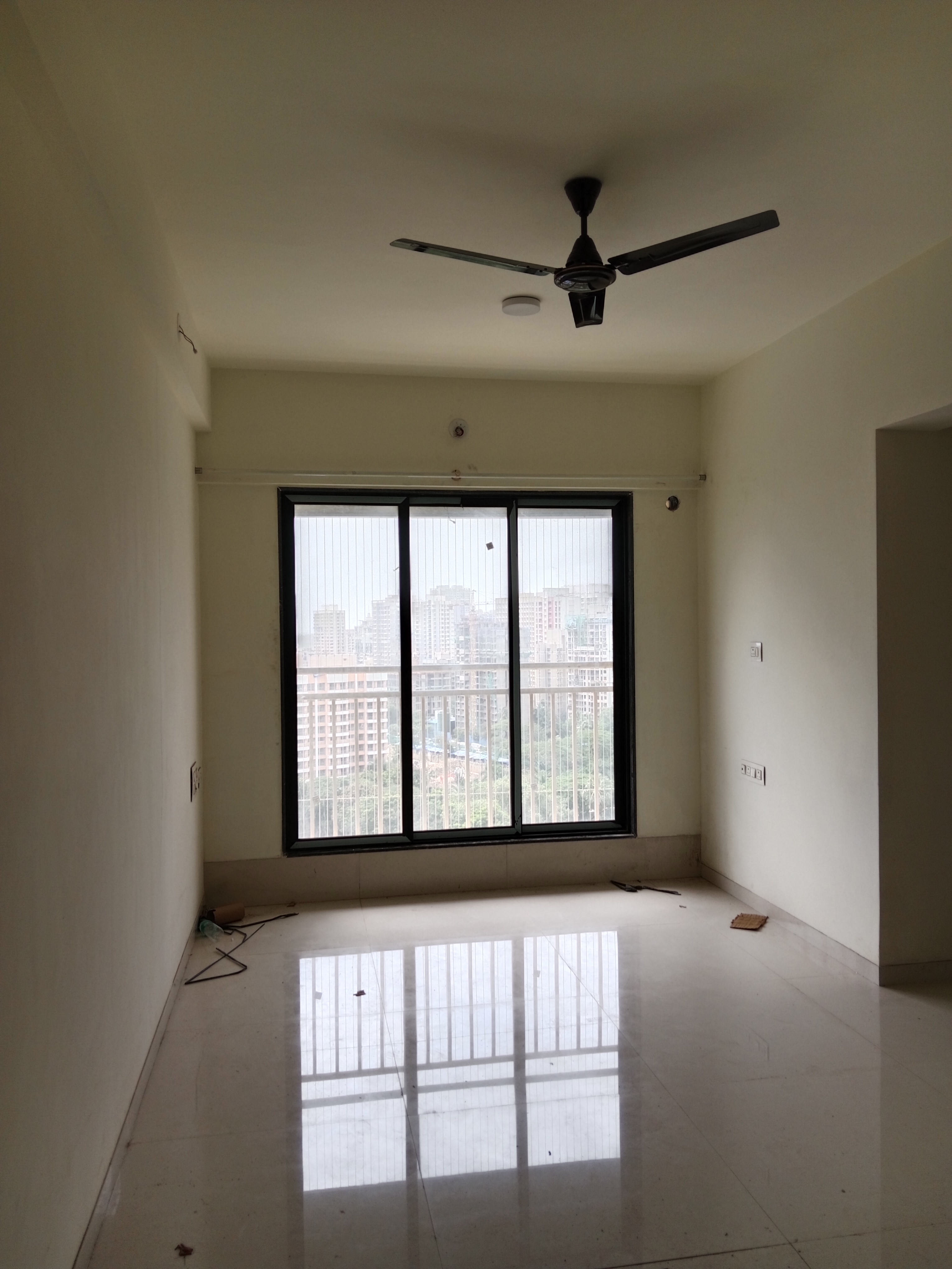 1 BHK Apartment For Rent in Oxford Navrang Crystal