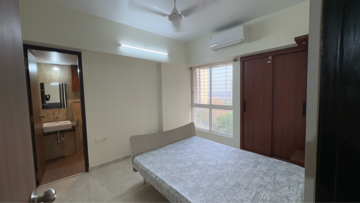 Room in 1 BHK Apartment at Lodha Amara, Sandoz Baug – for Rent