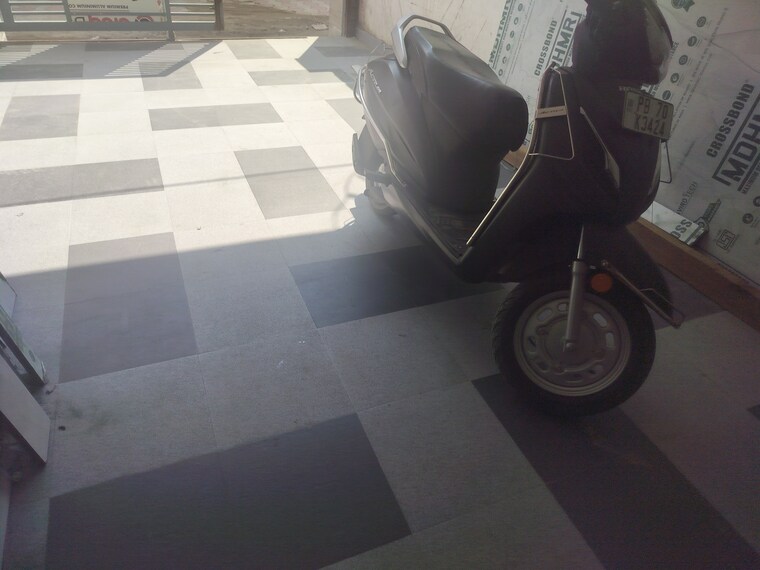  Parking, patiala road 4 Bedroom 2200 Sq.Ft. Independent House In Patiala Road Zirakpur 9098655