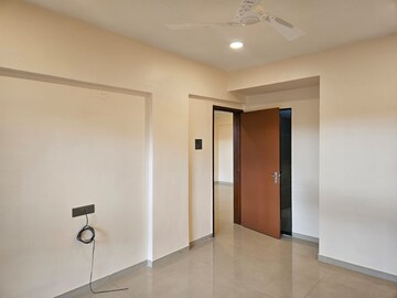 Room in 3 BHK Apartment at Goel Ganga Carnation, Koregaon Park – for Rent