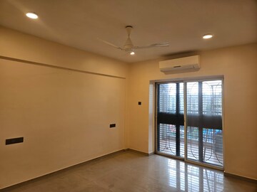 Room in 3 BHK Apartment at Goel Ganga Carnation, Koregaon Park – for Rent