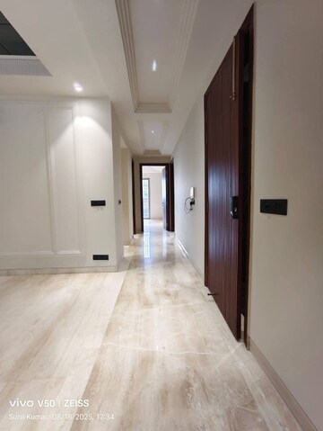3 BHK Builder Floor For Rent in Saket