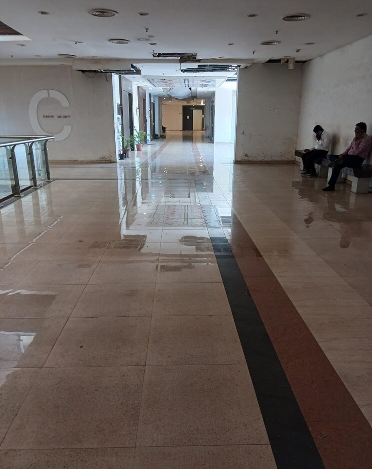  Parking, neptune-eastern-business-district Commercial Office Space 650 Sq.Ft. In Bhandup West Mumbai 9098709