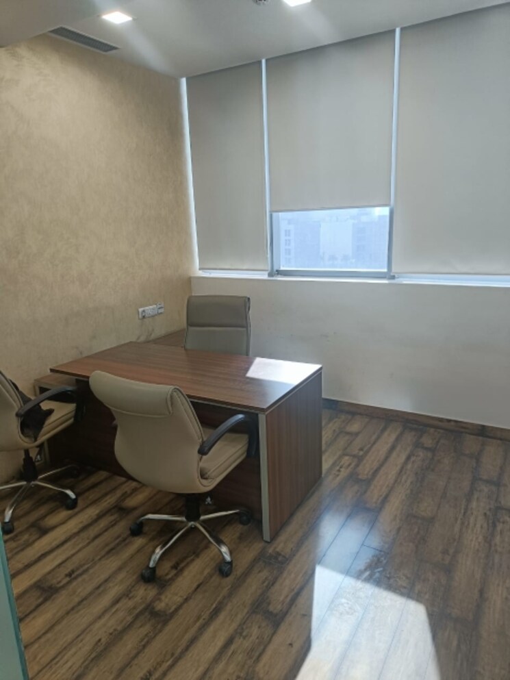 Team Area, sector 18 Commercial Office Space 3000 Sq.Ft. In Sector 18 Gurgaon 9098711