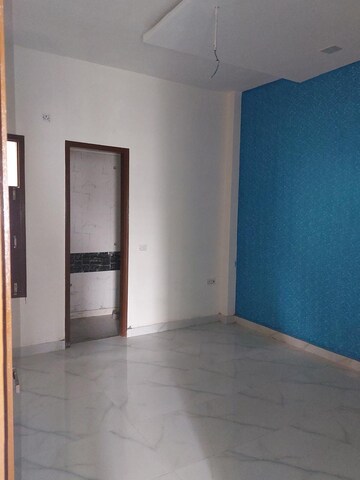 Room in 3 BHK Independent House at Meerut Cantt – for Sale