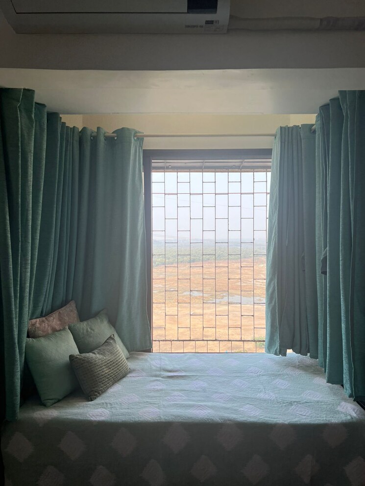 Living Room, movie-tower 2 Bedroom 750 Sq.Ft. Apartment In Andheri West Mumbai 9098719