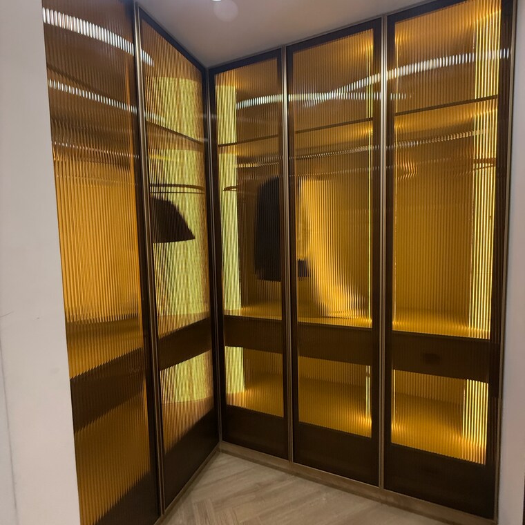 Room, hero-homes-palatial 3.5 Bedroom 2833 Sq.Ft. Apartment In Tek Chand Nagar Gurgaon 9098761