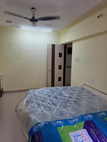 Bedroom in 2 BHK Apartment at Panom Park, Vile Parle East – for Rent
