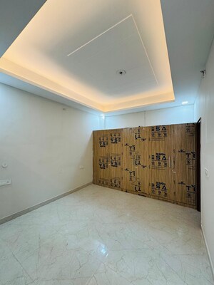 Room in 4 BHK Villa at Sahastradhara Road – for Sale