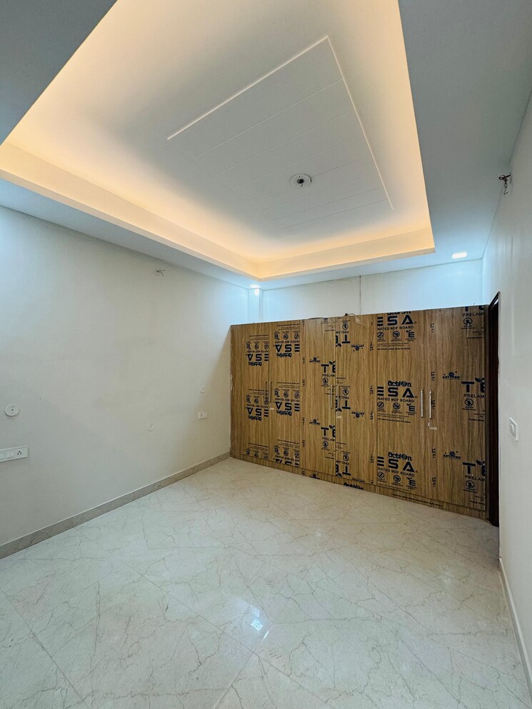 Room, sahastradhara road 4 Bedroom 1000 Sq.Ft. Villa In Sahastradhara Road Dehradun 9098763