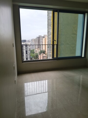 3 BHK Apartment For Rent in Oberoi Sky City, Borivali East