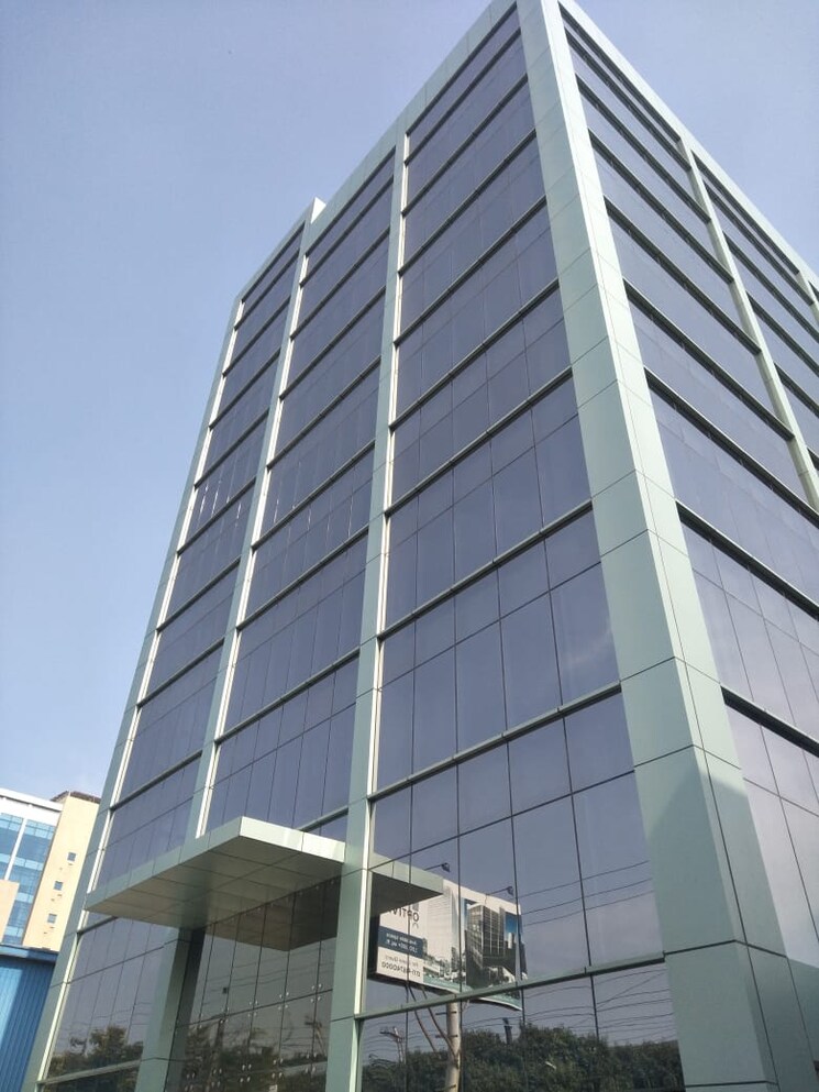 Exterior View, sector 67 Commercial Office Space in IT/SEZ 10500 Sq.Ft. In Sector 67 Noida 9098764