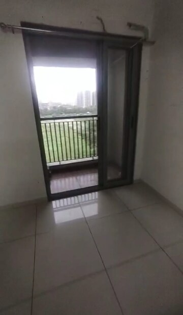 Room in 3 BHK Apartment at Shivalik Sharda Park View, Shela – for Rent