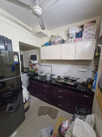 Team Area in 1 BHK Apartment at Dadar West – for Rent