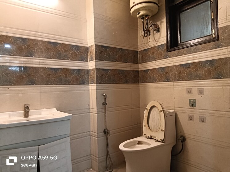 Kitchen, paryavaran complex 3 Bedroom 1800 Sq.Ft. Builder Floor In Paryavaran Complex Delhi 9098929