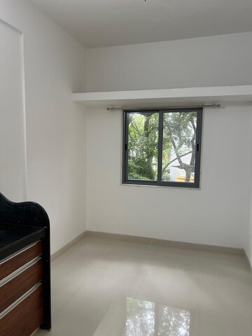Room in 1 BHK Apartment at Koregaon Park – for Rent