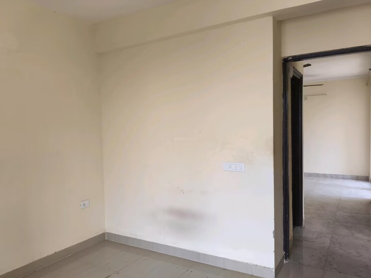 Room, amrapali-leisure-valley 3 Bedroom 1145 Sq.Ft. Apartment In Tech Zone 4 Greater Noida Greater Noida 9098870