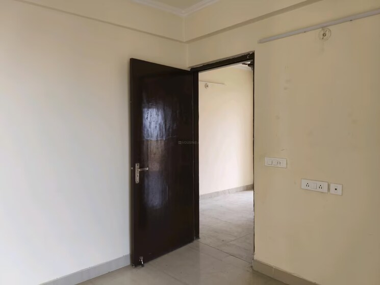 Room, amrapali-leisure-valley 3 Bedroom 1145 Sq.Ft. Apartment In Tech Zone 4 Greater Noida Greater Noida 9098870