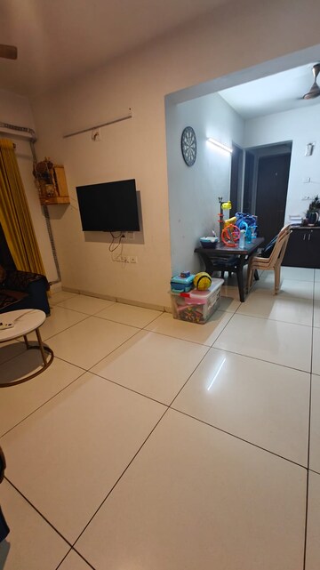 Team Area in 3 BHK Apartment at Gala Orchid Sky, Shela – for Rent
