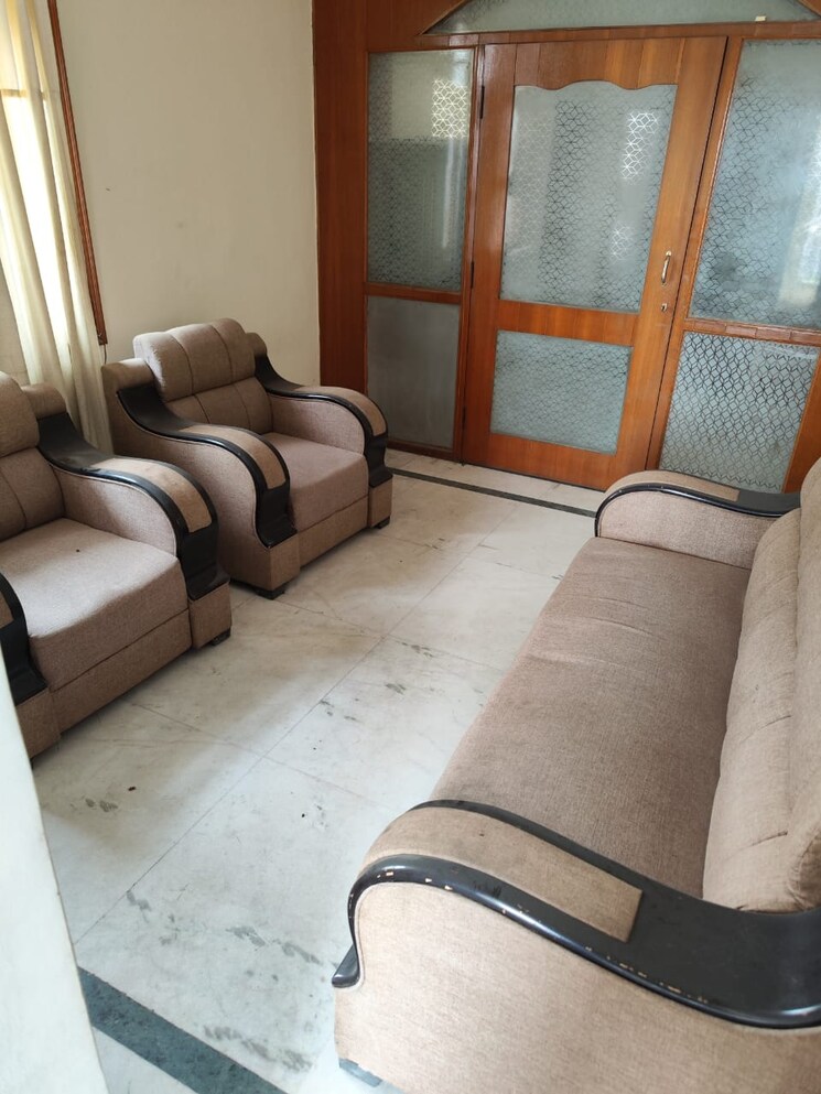 Bedroom, shiv-shakti-apartments-gurgaon 3 Bedroom 1350 Sq.Ft. Apartment In Sector 54 Gurgaon 9098926