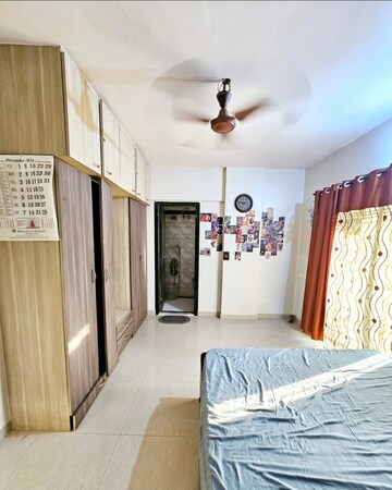 Master Bedroom in 2 BHK Apartment at Monarch CHS, Andheri East – for Rent