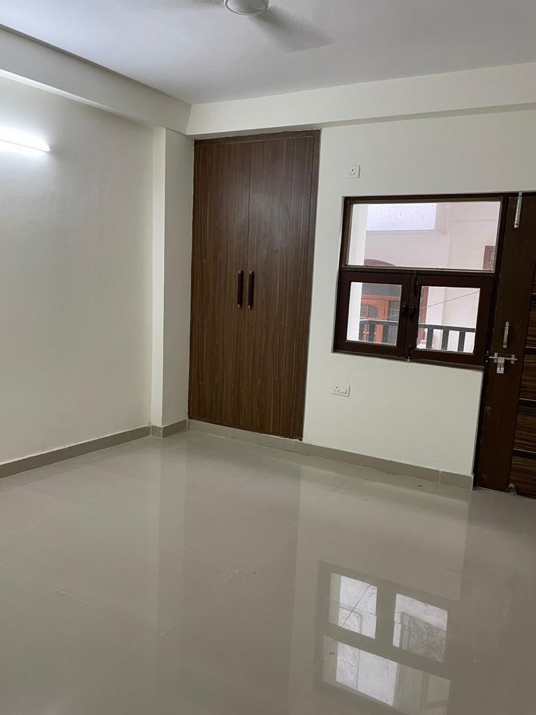 1 BHK Builder Floor For Rent in Saket