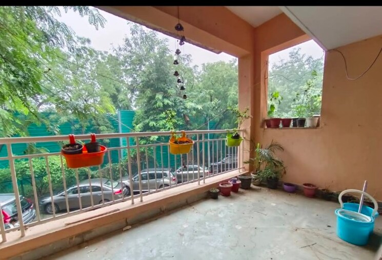 Balcony, paryavaran complex 3 Bedroom 1350 Sq.Ft. Builder Floor In Paryavaran Complex Delhi 9099042