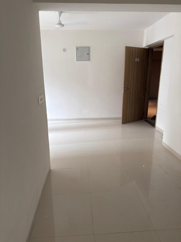 Room, shilp-revanta 3 Bedroom 1510 Sq.Ft. Apartment In Shela Ahmedabad 9099037