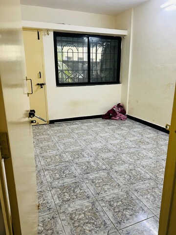 Room in 2 BHK Apartment at Tanishq Apartment, Kharadi – for Rent