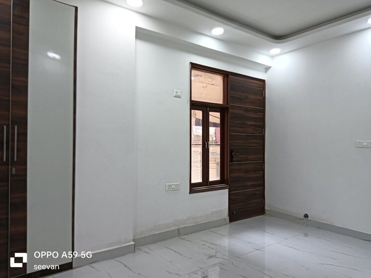 Room, paryavaran complex 2 Bedroom 900 Sq.Ft. Builder Floor In Paryavaran Complex Delhi 9099101