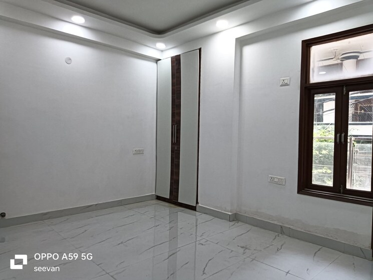 Room, paryavaran complex 2 Bedroom 900 Sq.Ft. Builder Floor In Paryavaran Complex Delhi 9099101