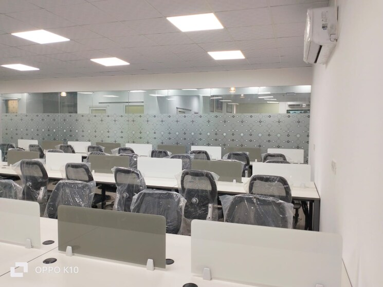Team Area, sector 1 Commercial Office Space 3500 Sq.Ft. In Sector 1 Noida 9099109