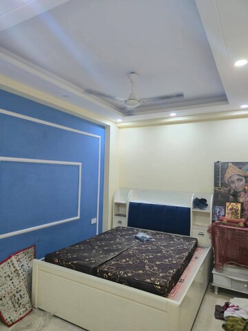 Bedroom in 2 BHK Builder Floor at Paryavaran Complex – for Rent