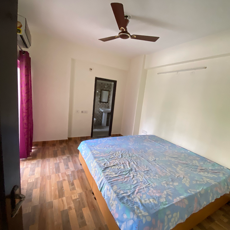 2 BHK + Study Room Apartment For Rent in Aims Golf Avenue I