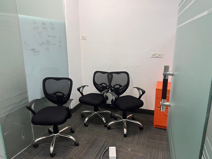 Team Area, jmd-megapolis Commercial Office Space 1880 Sq.Ft. In Sector 48 Gurgaon 9099137