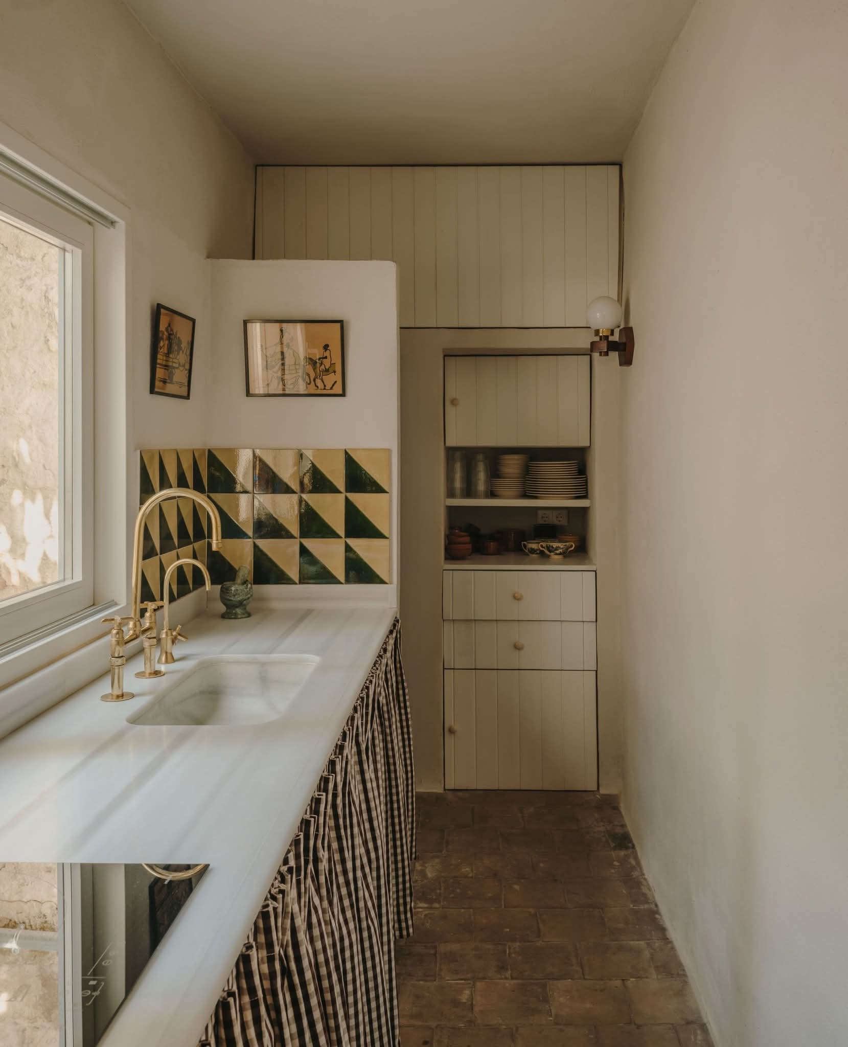 2 BHK Apartment For Rent in Andheri West