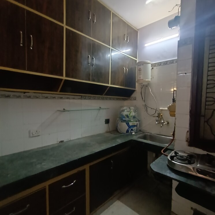Kitchen, chittaranjan park 2.5 Bedroom 1200 Sq.Ft. Builder Floor In Chittaranjan Park Delhi 9099193