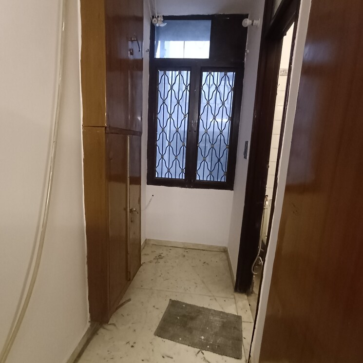 undefined, chittaranjan park 2.5 Bedroom 1200 Sq.Ft. Builder Floor In Chittaranjan Park Delhi 9099193