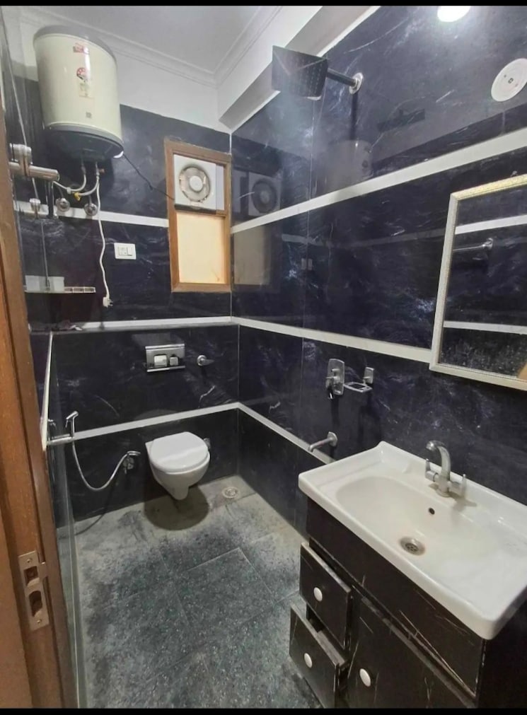 Kitchen, paryavaran complex 2 Bedroom 900 Sq.Ft. Builder Floor In Paryavaran Complex Delhi 9099290