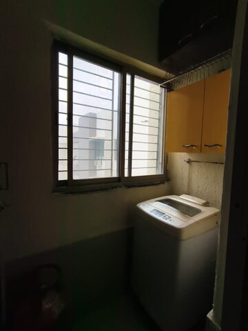 Room in 2 BHK Apartment at Lodha Casa Rio, Dombivli East – for Rent