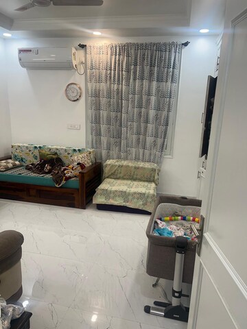 Furnished Amenities in 4 BHK Apartment at Bancourt Apartment, Sector 43 – for Sale